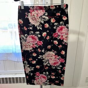 Express Midi Skirt
